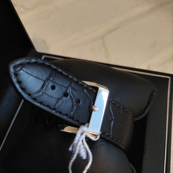 HUGO BOSS Men’s Rectangular Multifunction Watch Leather Strap 1512648, Day/Date - Picture 10 of 10